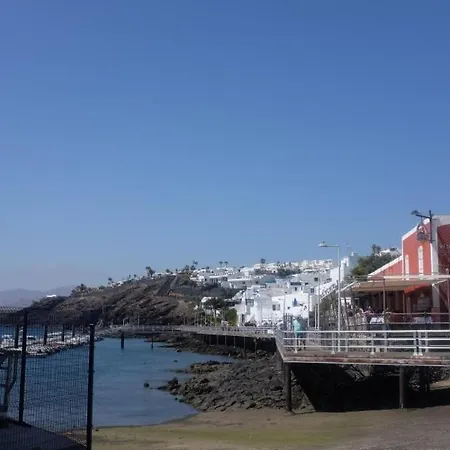Casa Terrero- A Charming 3 Bedroom - Walking Distance To Restaurants And The Beach Willa