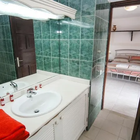 Villa Casa Terrero- A Charming 3 Bedroom - Walking Distance To Restaurants And The Beach