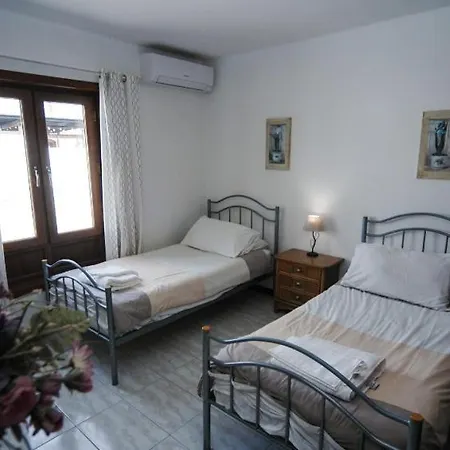 Willa Casa Terrero- A Charming 3 Bedroom - Walking Distance To Restaurants And The Beach Puerto del Carmen (Lanzarote)